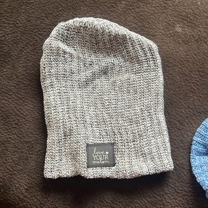 Love your melon hat beanie never worn